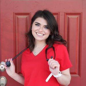 Meet your Posher, Raquel